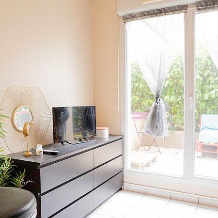 Ferienwohnung Charming Studio Near Jean Mace Lyon Exterior foto